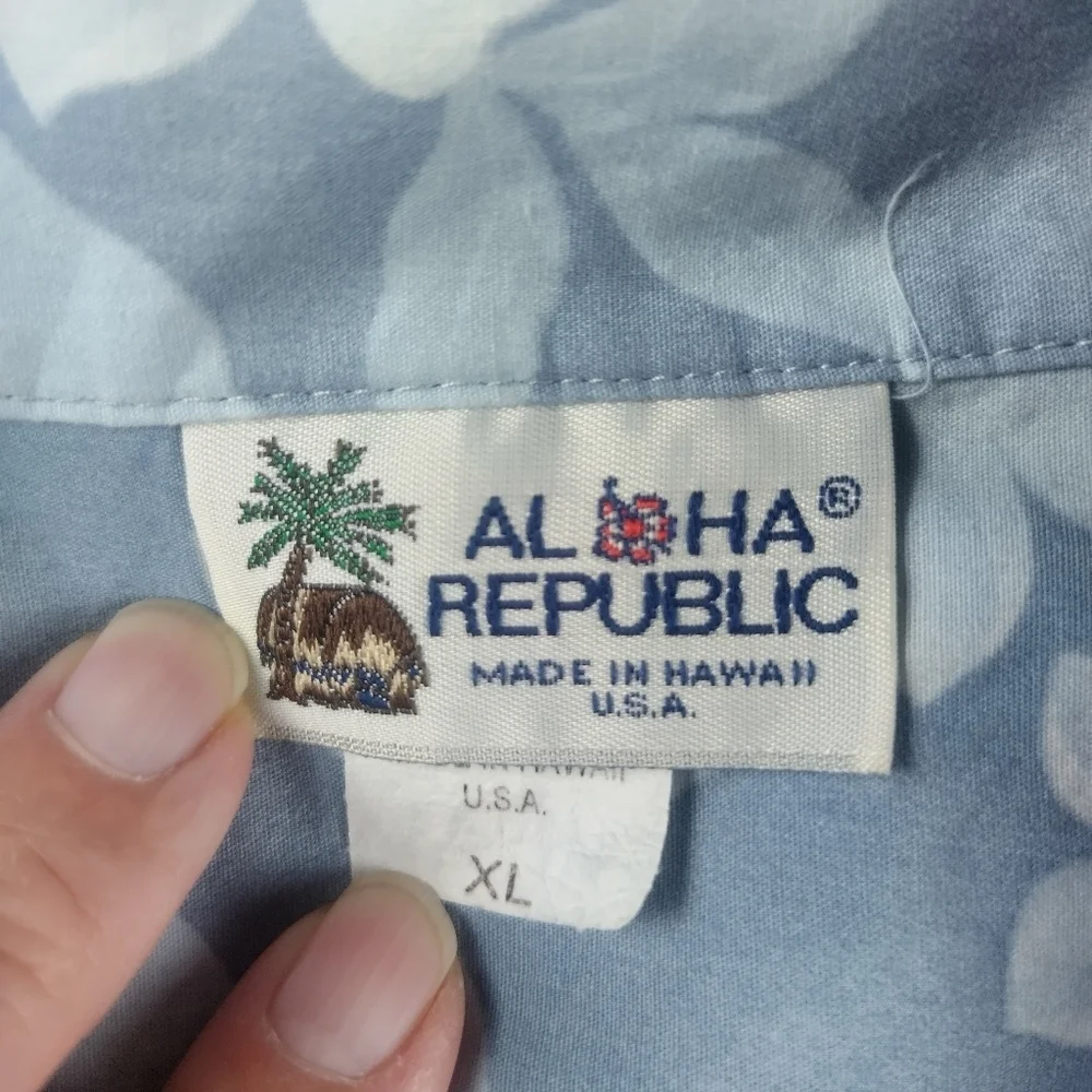 Mens Aloha Republic Hawaiian Made Hawaii Old CARS Sz XL
